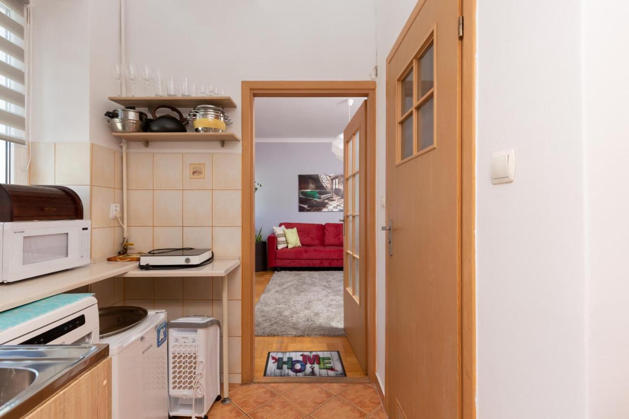 Apartmán Metro Politechnika Studio Konstytucji By Renters Varšava Exteriér fotografie