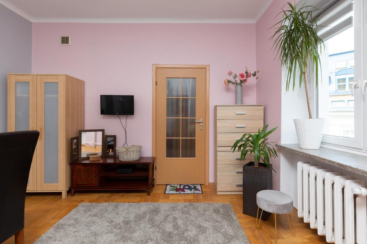 Apartmán Metro Politechnika Studio Konstytucji By Renters Varšava Exteriér fotografie